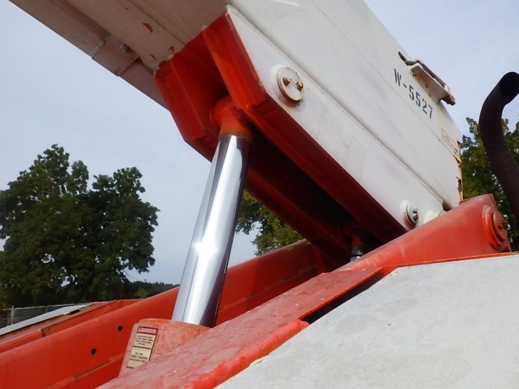 snorkel-telescopic-boom-lift-image-7