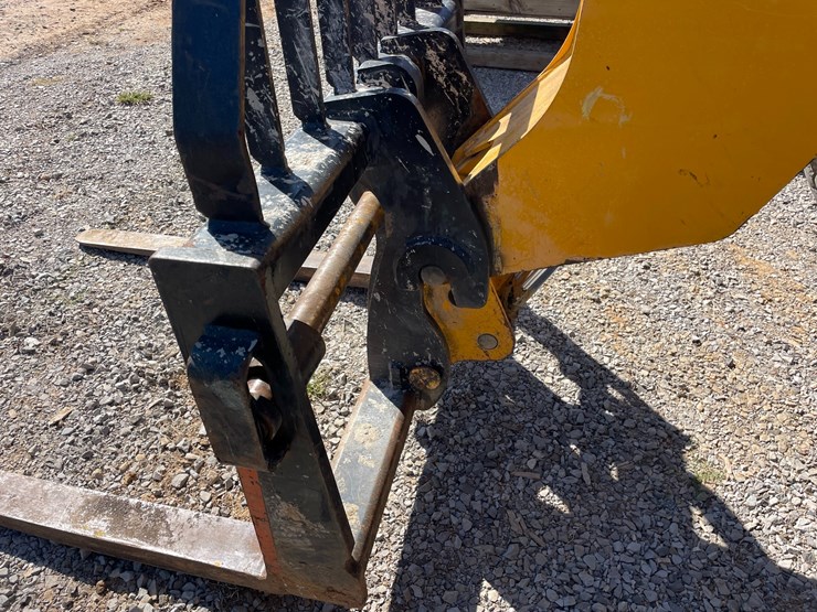 2017-jcb-507-42-image-30
