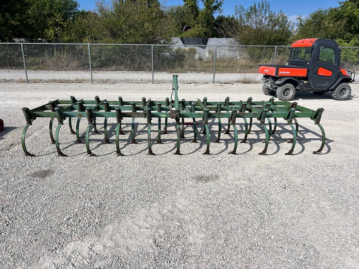 john-deere-1100-image-4