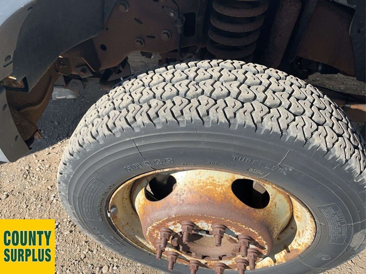 2008-ford-f550-image-8