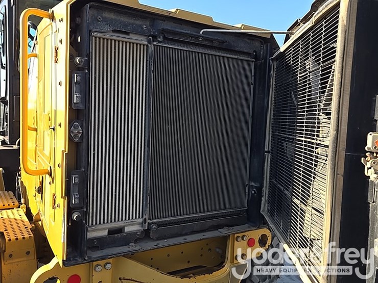 2016-caterpillar-140m3-image-61