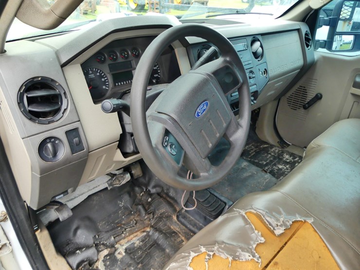 2008-ford-f450-image-11