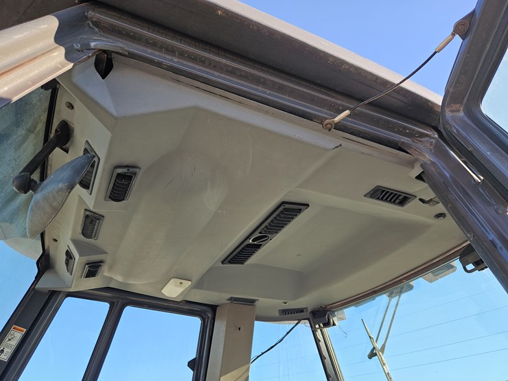 case-570l-xt-image-8