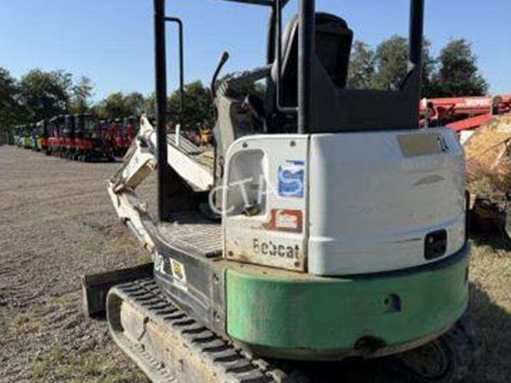2013-bobcat-e32-image-10