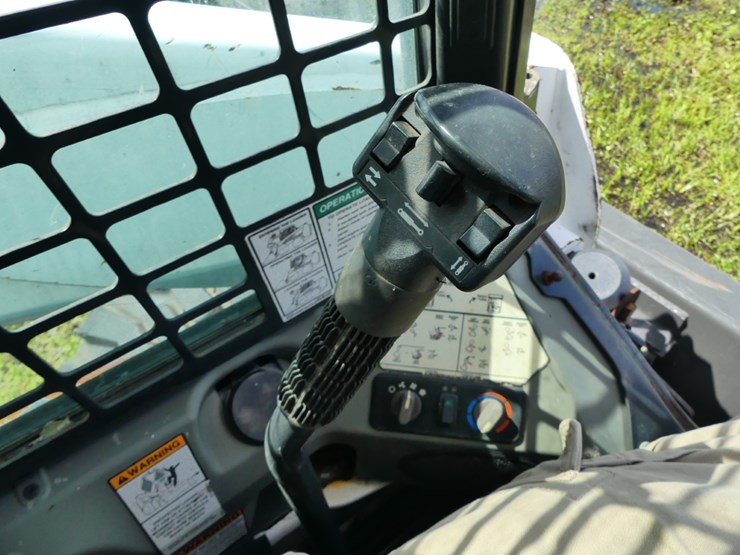 2021-bobcat-s740-image-14