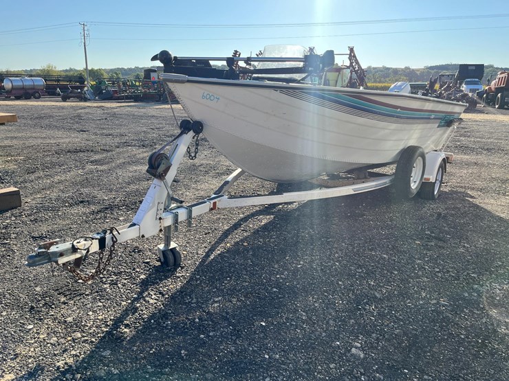 1994-lowe-1720-fishing-boat-image-2