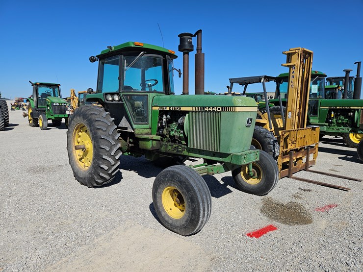 1980-john-deere-4440-image-1