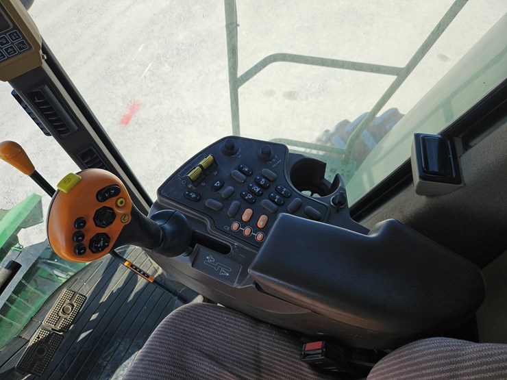2004-john-deere-9660-sts-image-11