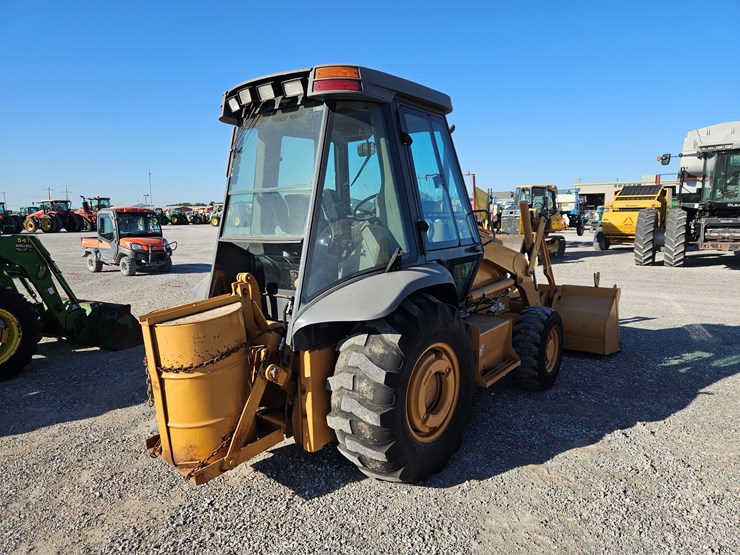2007-case-570m-xt-image-18