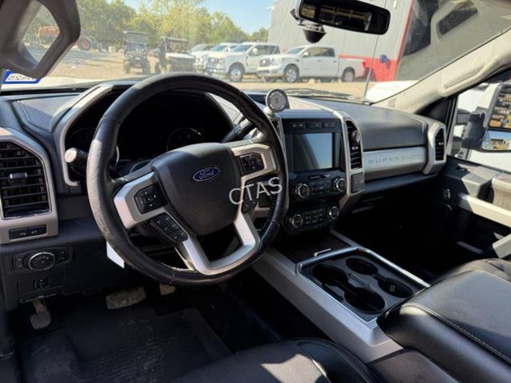 2021-ford-f350-image-24