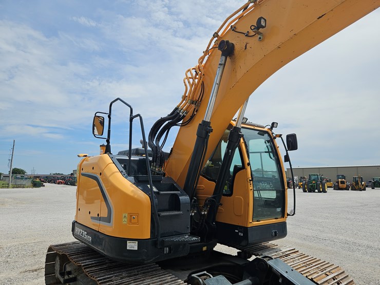 2018-hyundai-hx235-lcr-image-23