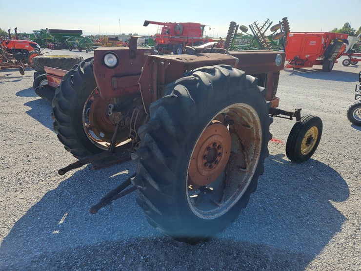 massey-ferguson-165-image-10