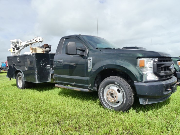 2021-ford-f350-xl-image-1
