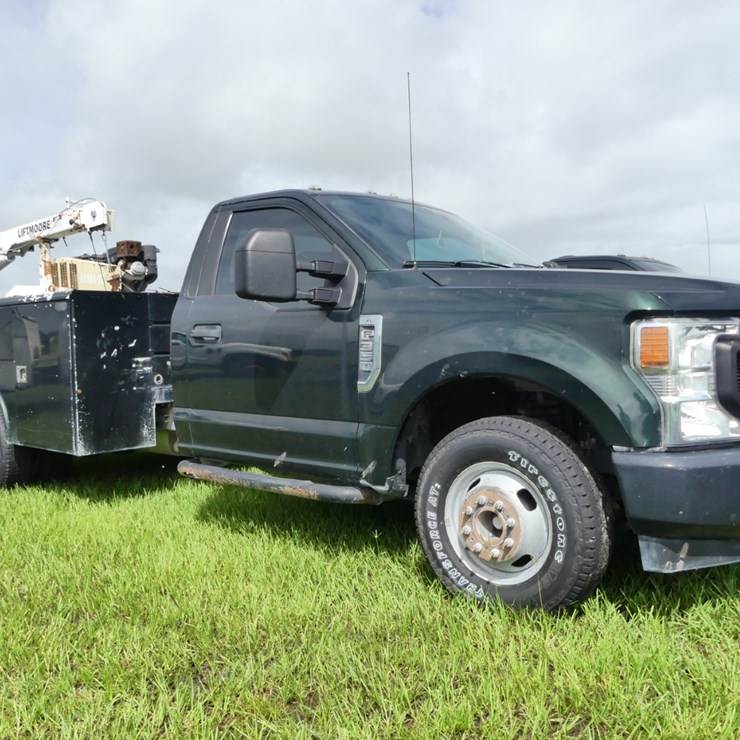 2021 FORD F350 XL