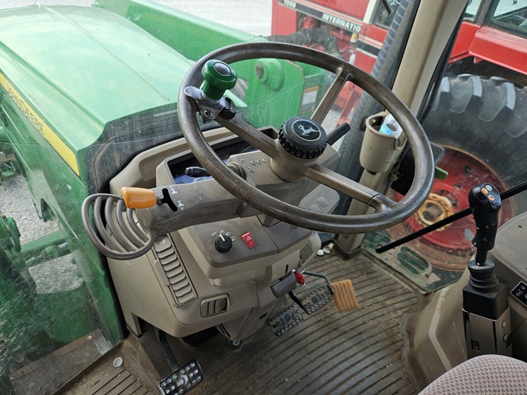 2014-john-deere-6150m-image-11