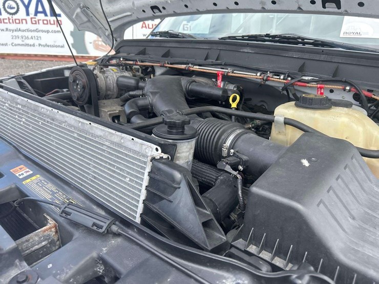 2016-ford-f550-image-18