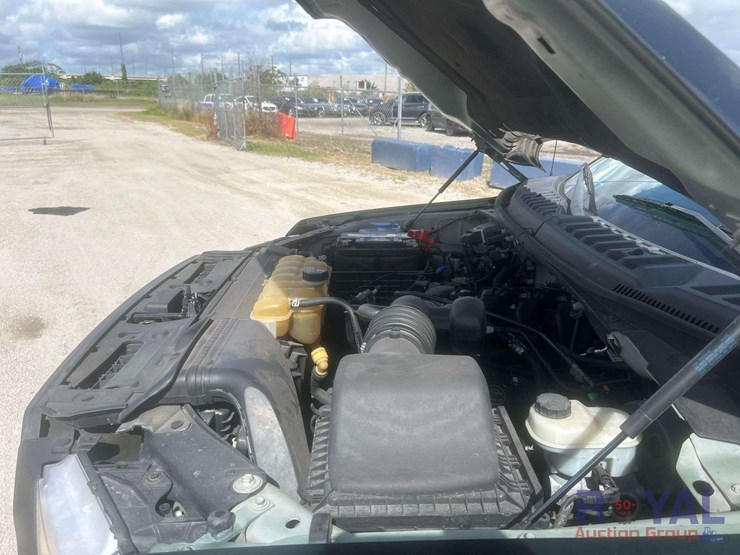 2017-ford-f150-image-8