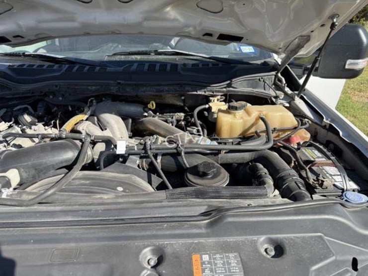 2020-ford-f350-image-16