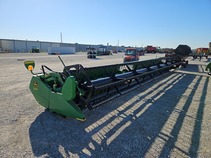 2010-john-deere-635f-image-13