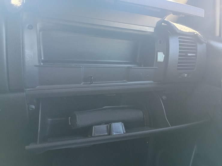 2010-chevrolet-silverado-1500-image-37