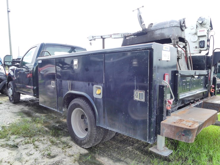 2019-ford-f350-xl-image-3