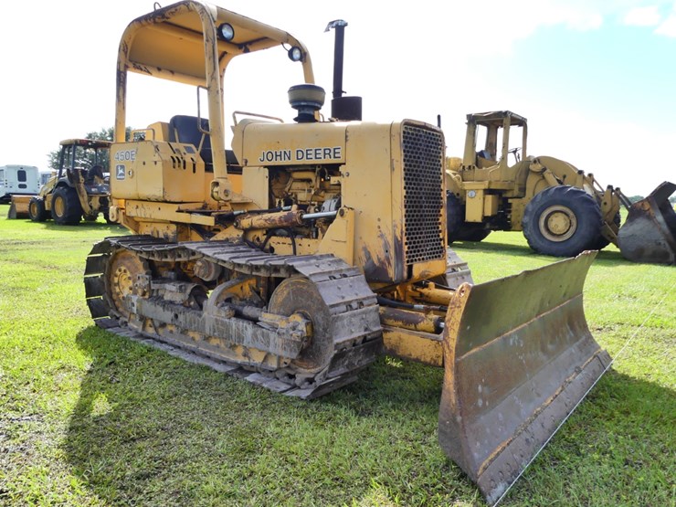 deere-450e-image-2