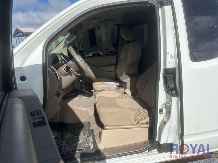2017-nissan-frontier-image-8