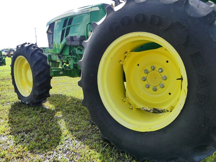 2015-john-deere-5075e-image-7