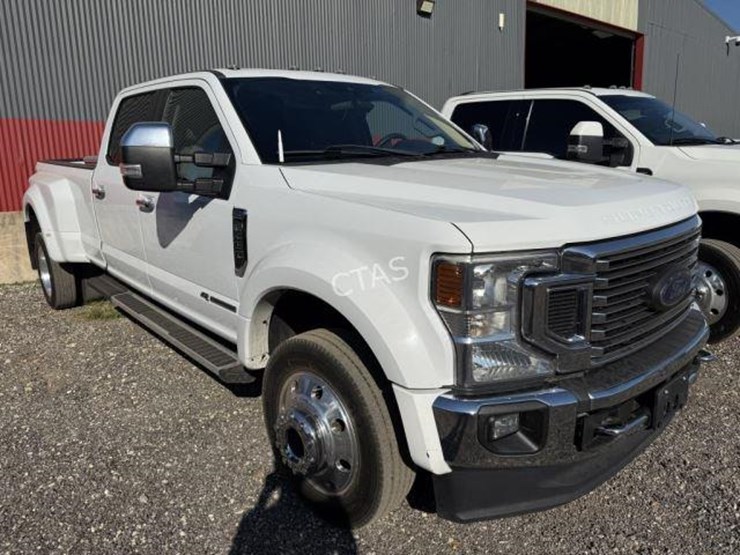2022-ford-f450-image-3