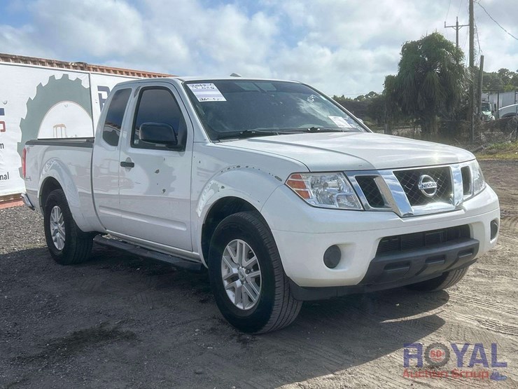 2017-nissan-frontier-image-2