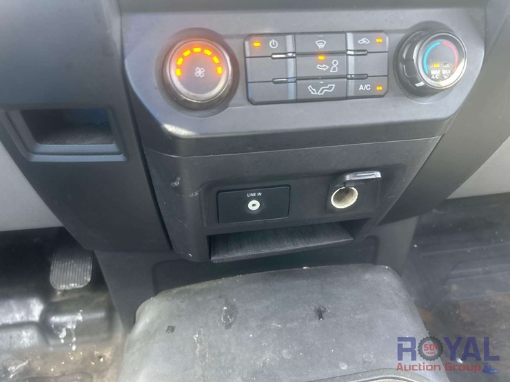 2017-ford-f150-image-14