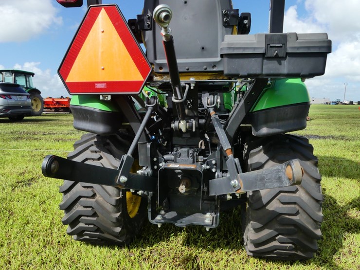 john-deere-1025r-image-5