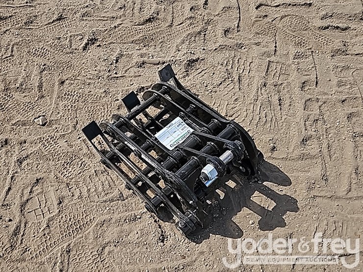 unused-ir-wood-grabber-to-suit-mini-excavator-image-3