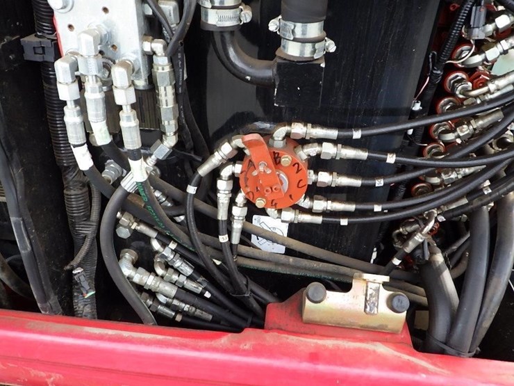 takeuchi-tb240-image-24
