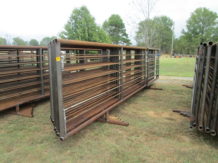 #67-•-(9)-freestanding-panels-&-(1)-gate-inv-#-29821-image-1