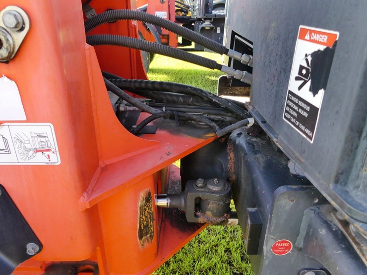 2020-kubota-r530-image-9