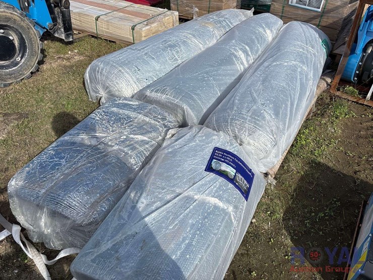 rolls-of-bubble-aluminum-foil-reflective-insulation-image-5