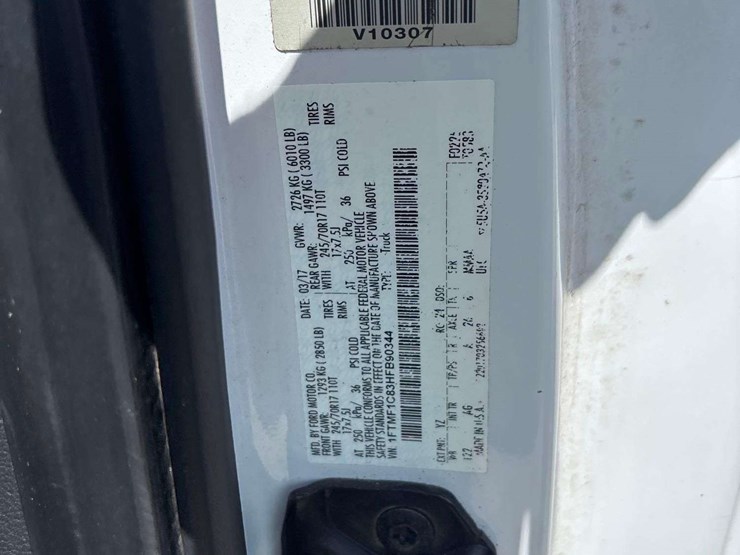 2017-ford-f150-image-5
