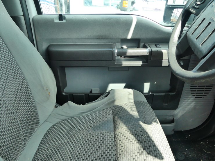 2012-ford-f450-xlt-image-15