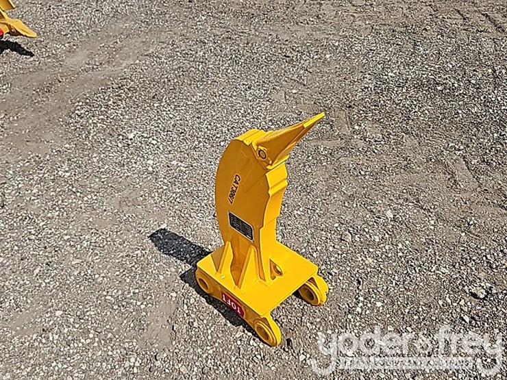 2025-caterpillar-305-image-7