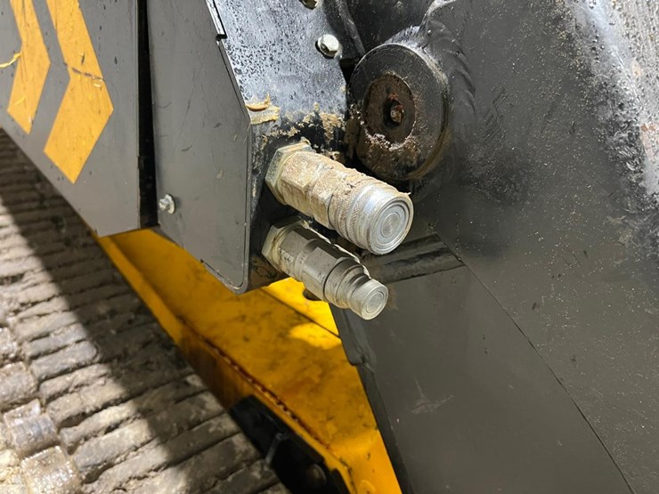 jcb-3ts-8t-image-12