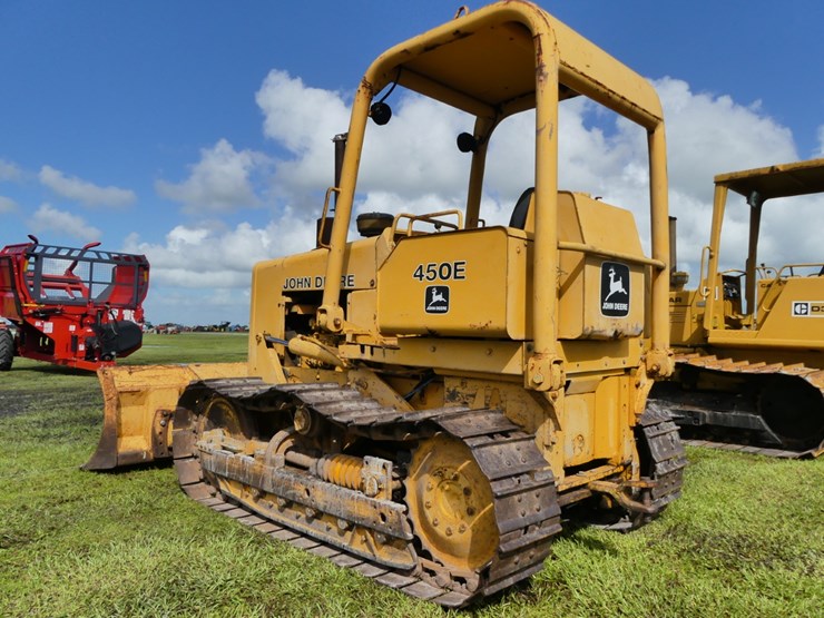 deere-450e-image-4
