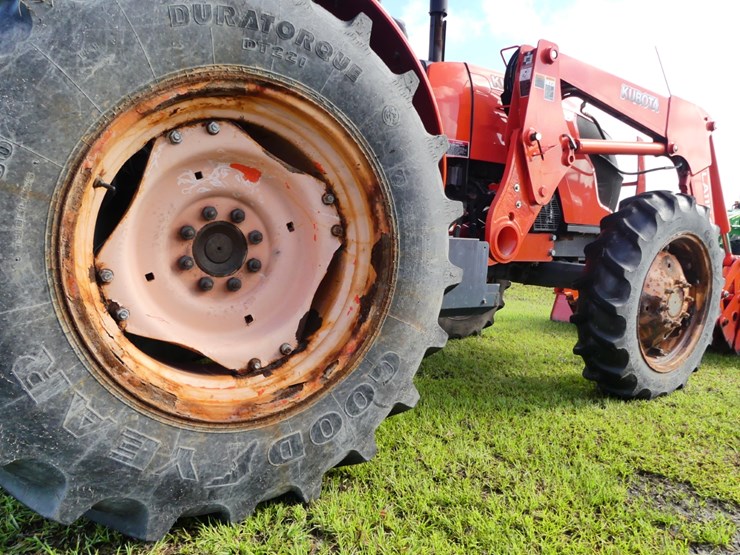 2019-kubota-m7060-image-6