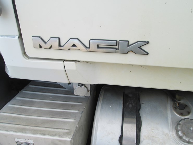 #100-•-2008-mack-granite-t/a-single-cab-dump-truck-1m2ax04c68m003392-inv-#-5197-image-20
