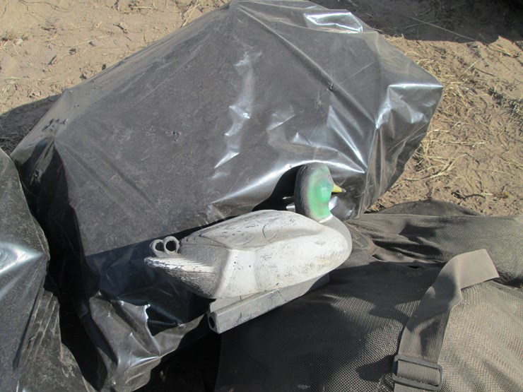 #2024-•-lot-of-(3)-bags-duck-decoys-inv#-29902-image-3