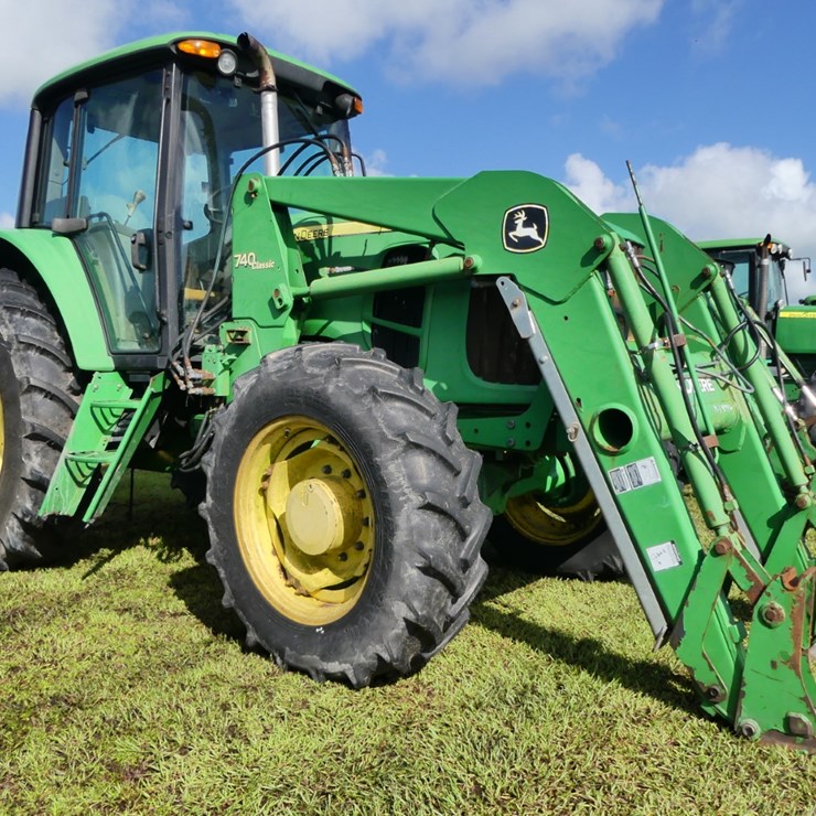 JOHN DEERE 7130