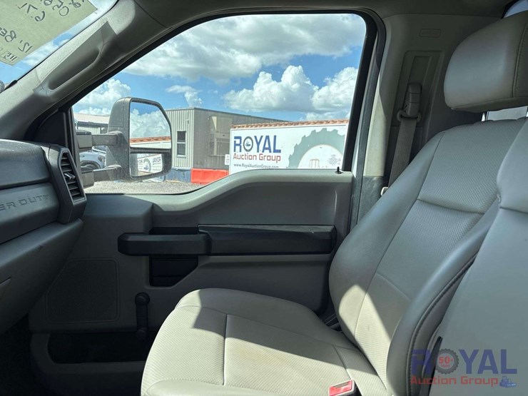 2019-ford-f450-image-12