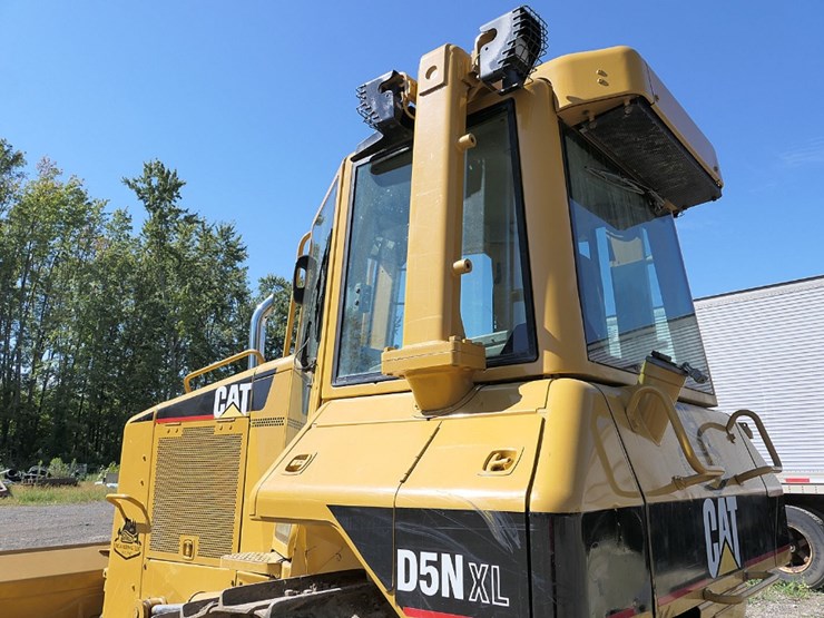 2004-caterpillar-d5n-image-15