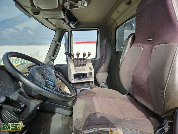 2012-international-workstar-7600-image-18