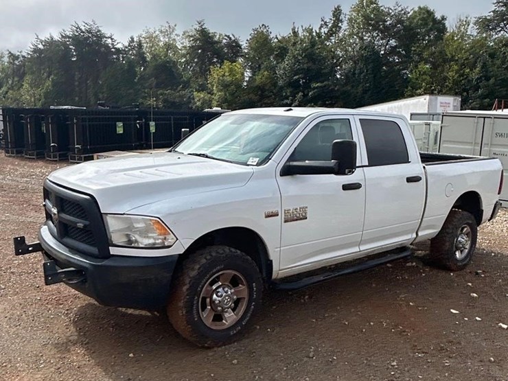 2013-ram-2500-hd-image-1